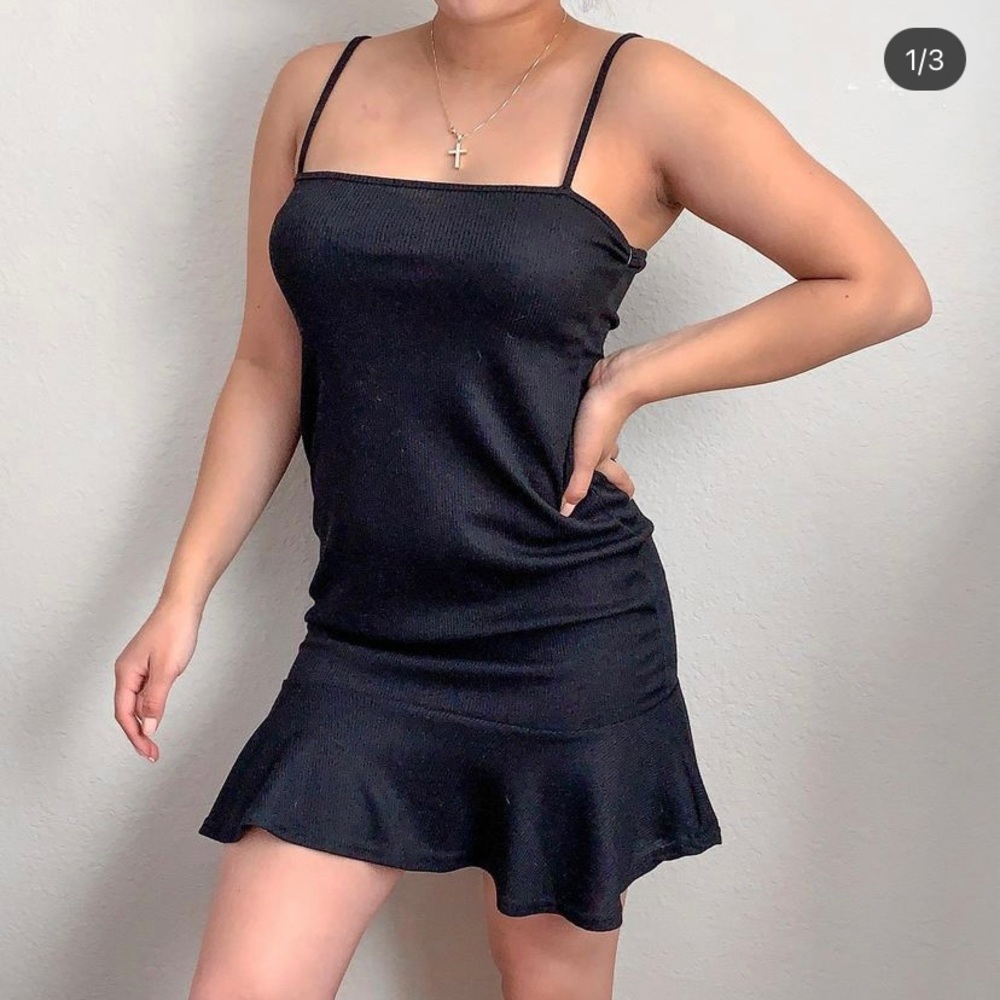 NASTYGAL FLOWY DRESS
